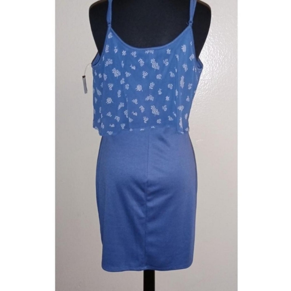 New dress ❤️ - Picture 2 of 2